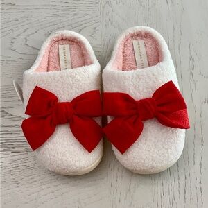 Darling Effect White Pink Slip-on Slippers Red Crepe Bow Accent 39 (5 - 7.5)